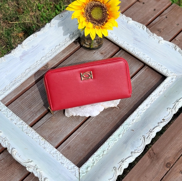 NWOT BEBE red wallet - Picture 2 of 9